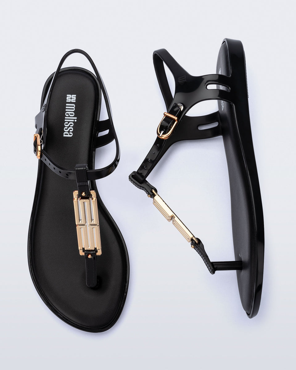 melissa(メリッサ)・Solar M Chic Tスタイル ストラップサンダル Solar M Chic Sandal in Black – Melissa Shoes