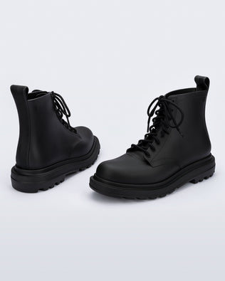 Product element, title Coturno in Black
 price $119.00