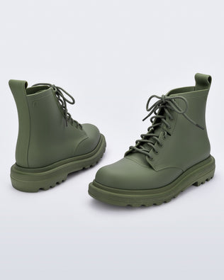 Product element, title Coturno in Green
 price $119.00