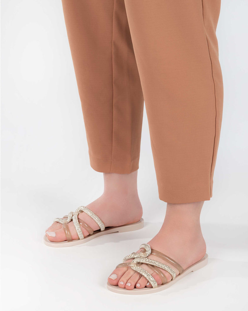 Melissa Shiny Slide Beige Product Image 2