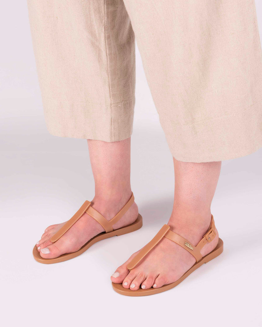 Melissa Sun Ventura Beige Metallic Product Image 2