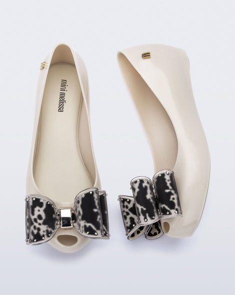 Ultragirl Classic Bow Flat in Beige/Black for Kids – Mini
