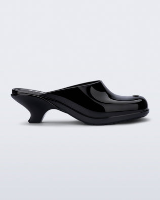 Product element, title Gaia in Black
 price $139.00