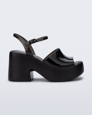 Product element, title Lina in Black
 price $119.00