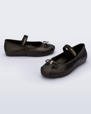 Product element, title Sophie in Metallic Black
 price $79.00