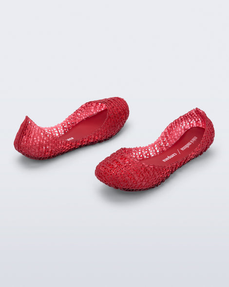 Back and angled view of a pair of red Campana kids flats