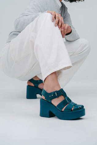 Product element, title Lulu in Blue
 price $129.00