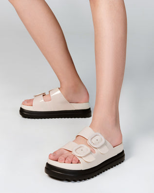 Product element, title Cozy Platform in Beige/Black
 price $89.00