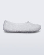 Side view of a clear Campana Papel Hug flat