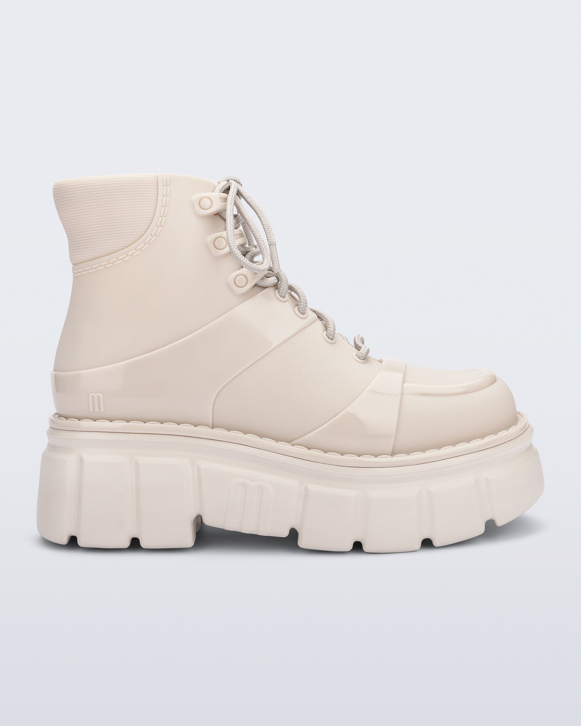 Spikes Boot in Beige | Melissa Shoes US