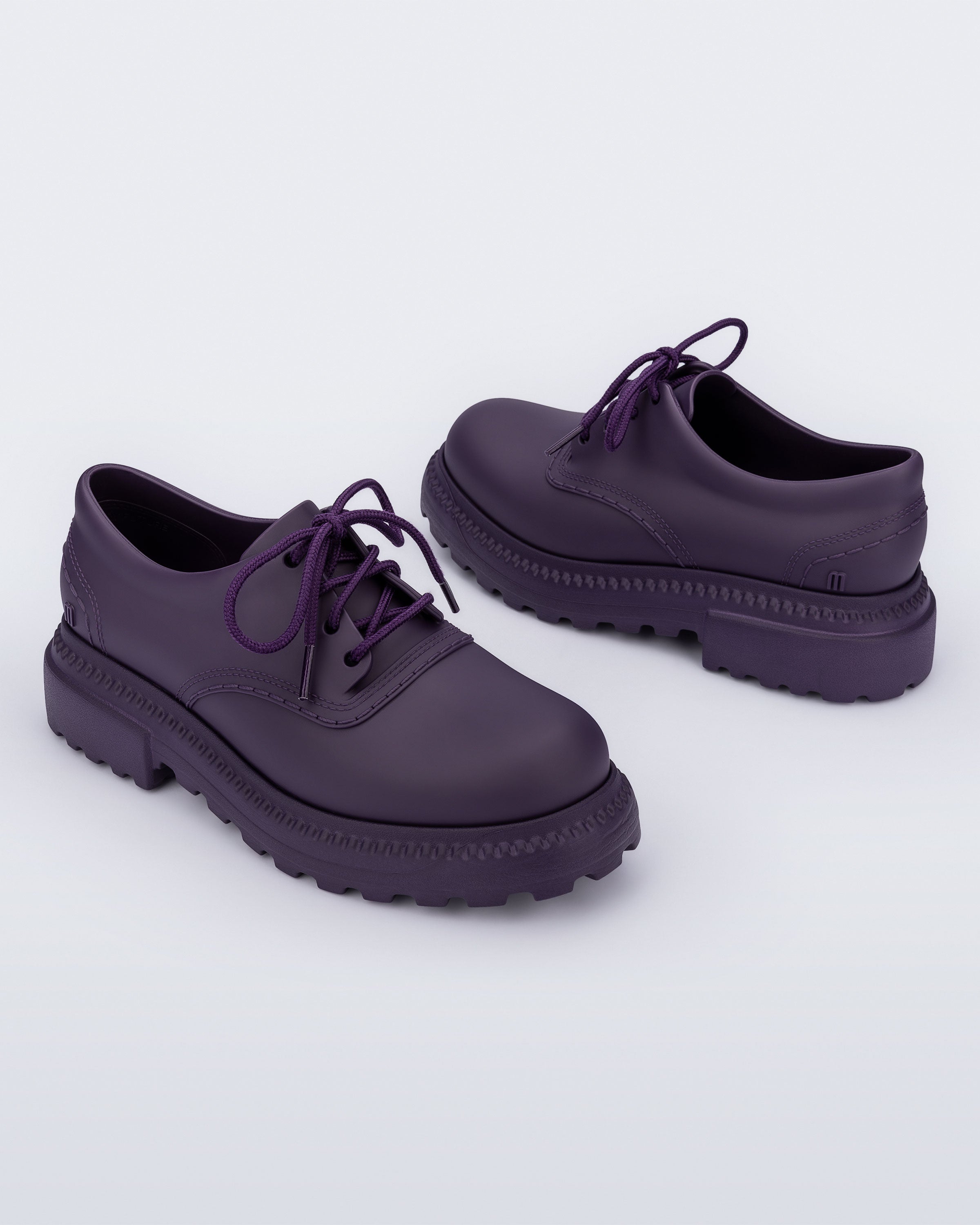 Classic Sneaker in Black | Melissa Shoes US