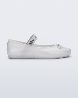 Product element, title Sophie in Pearly White
 price $79.00