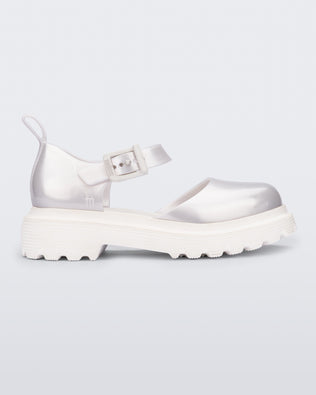 Product element, title Ellie in Pearly White
 price $49.50
