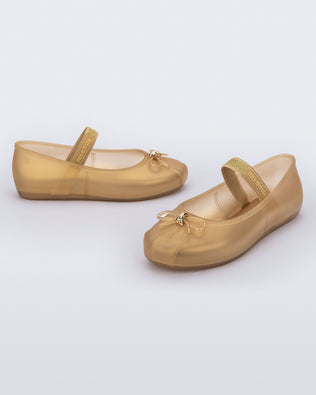 Product element, title Sophie in Pearly Beige
 price $47.40
