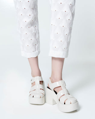 Product element, title Lulu in Beige
 price $129.00