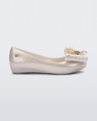 Product element, title Ultragirl Star in White
 price $41.30