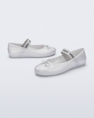 Product element, title Sophie in Pearly White
 price $79.00