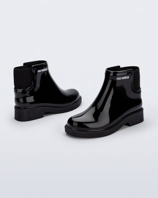 Product element, title Chelsea II in Black
 price $79.00