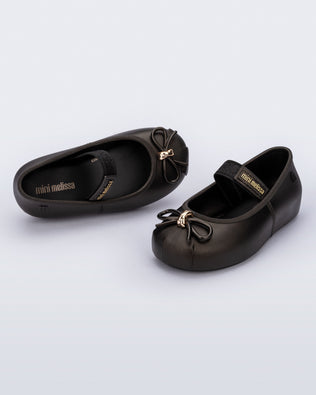 Product element, title Sophie in Metallic Black
 price $48.30