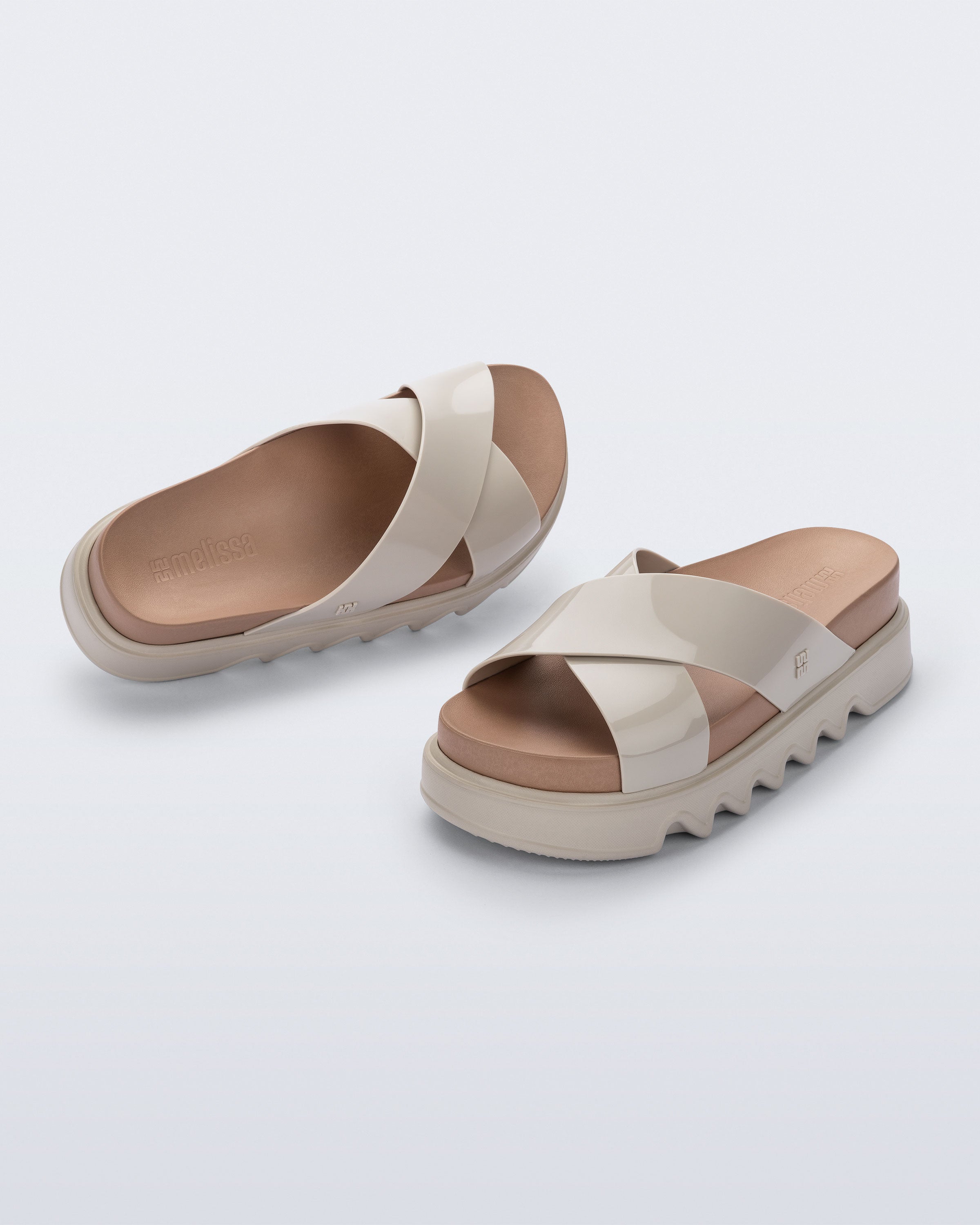 Cozy Platform Sandal in Beige/Pink | Melissa Shoes US
