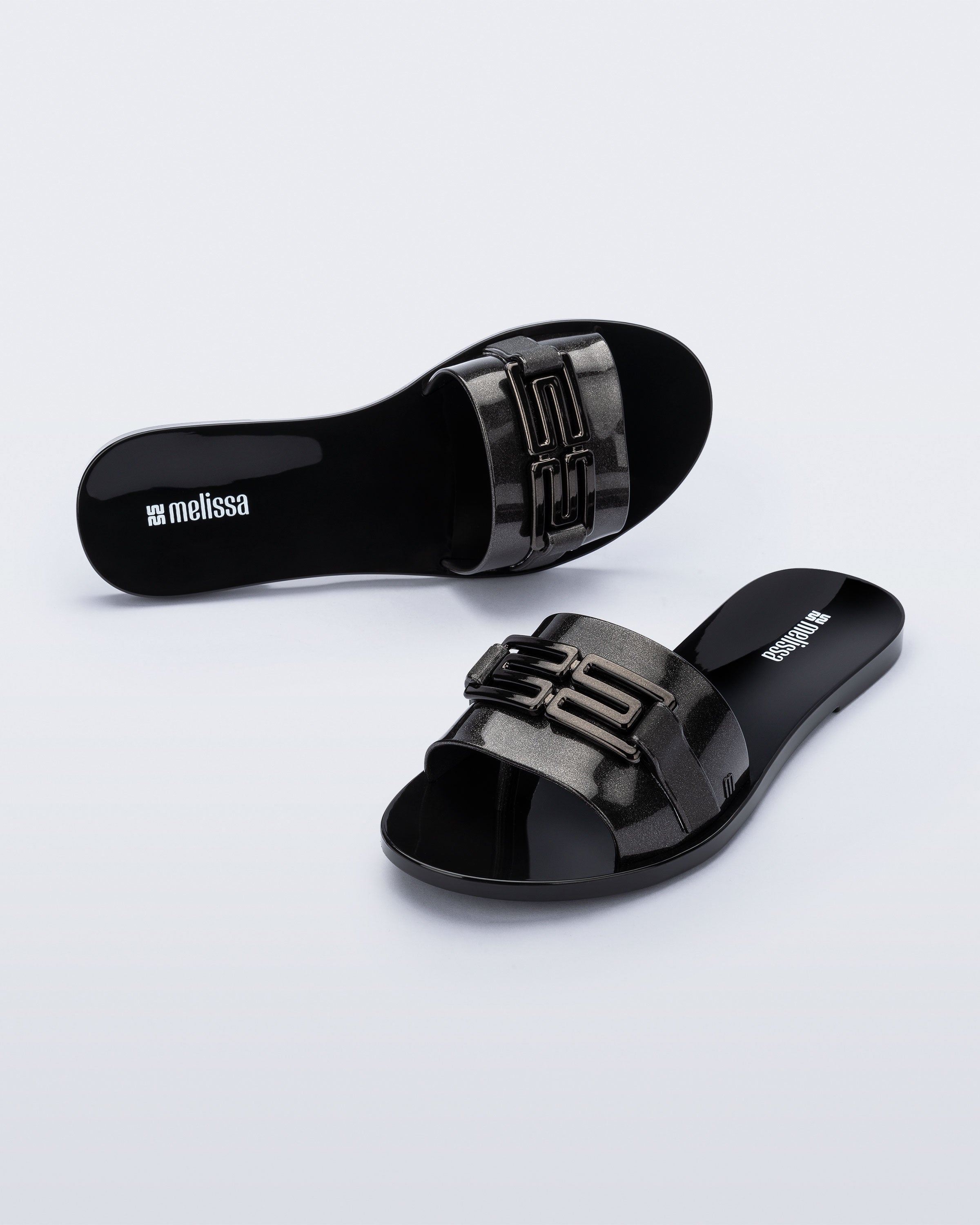 Cozy M Lover Slide in Pink | Melissa Shoes US