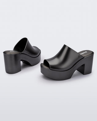 Product element, title Mule Hype in Dark Silver
 price $139.00