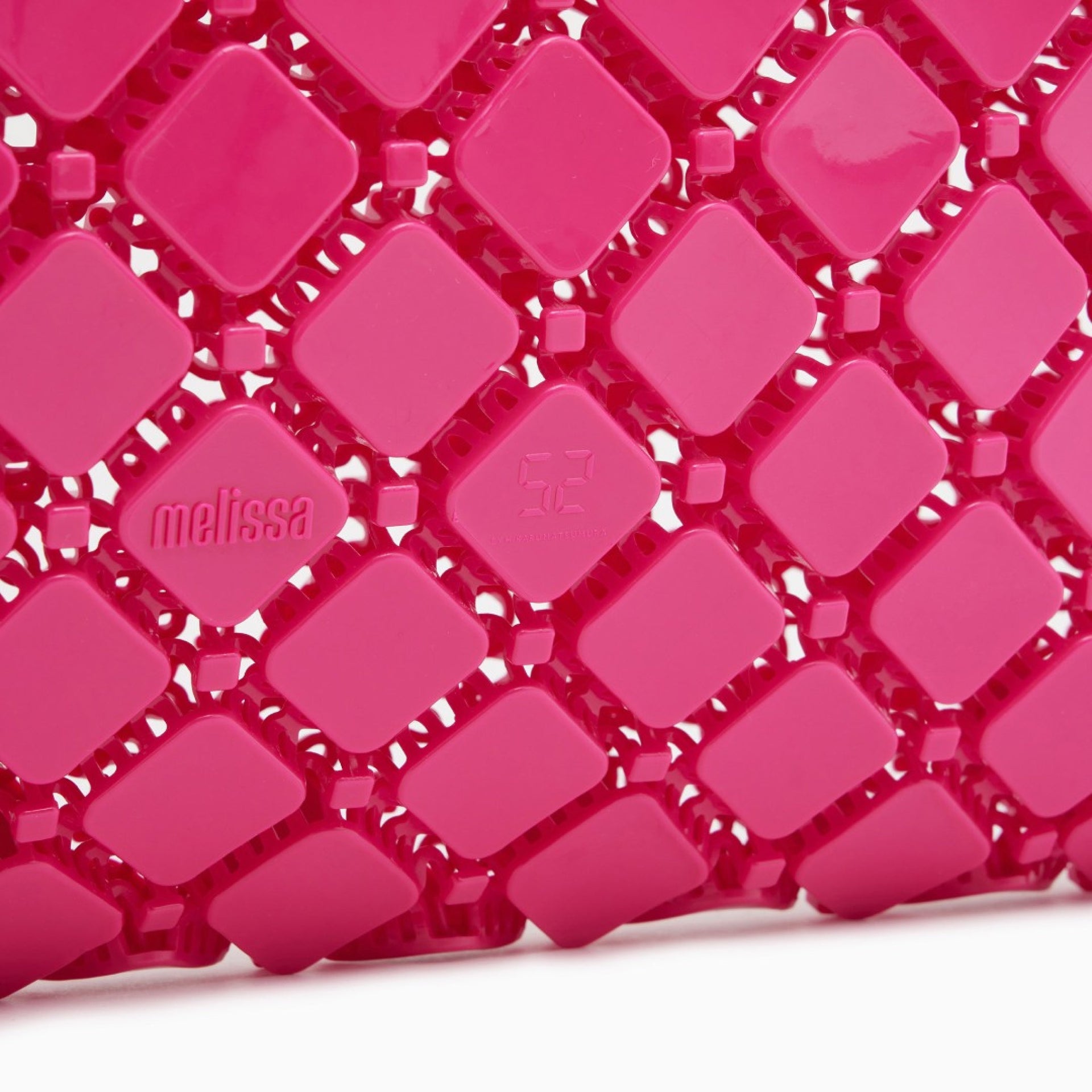 Closeup of the new Melissa + Hikaru Matsumura Mogu Bag in Pink