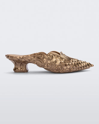 Product element, title Court Shoe price $249.00