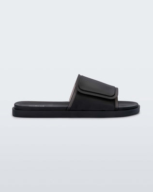 Product element, title Brave Slide in Black
 price $27.60