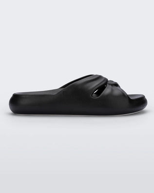 Product element, title Free Slide in Black
 price $35.60