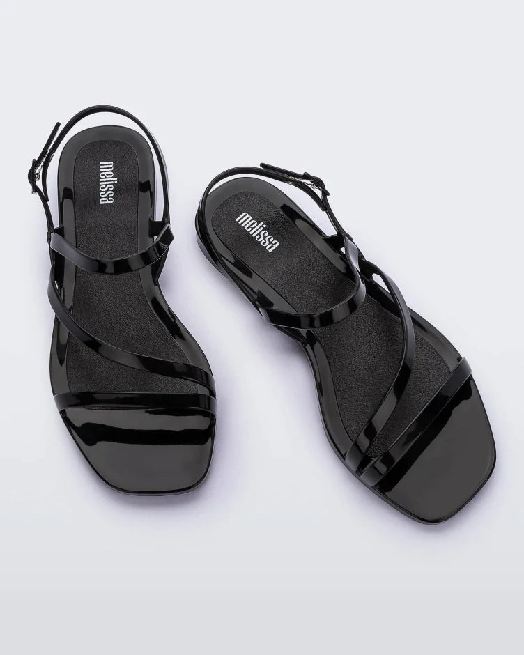 Melissa Essential Classy Black Product Image 3